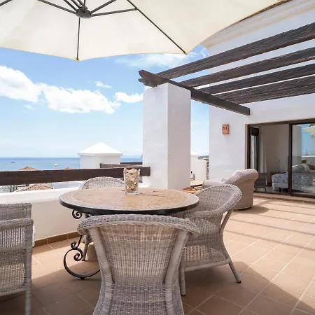 Sanders - Great Two-bedroom With Terrace Alcaidesa